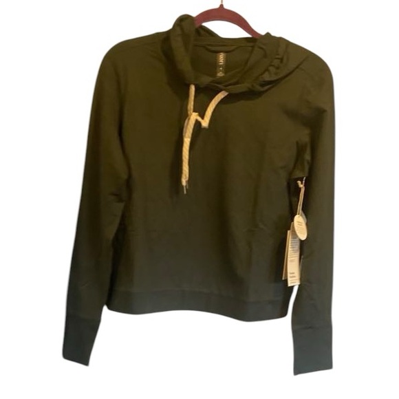 NWT Vuori wide leg pants and hoodie set Size M - Picture 2 of 7